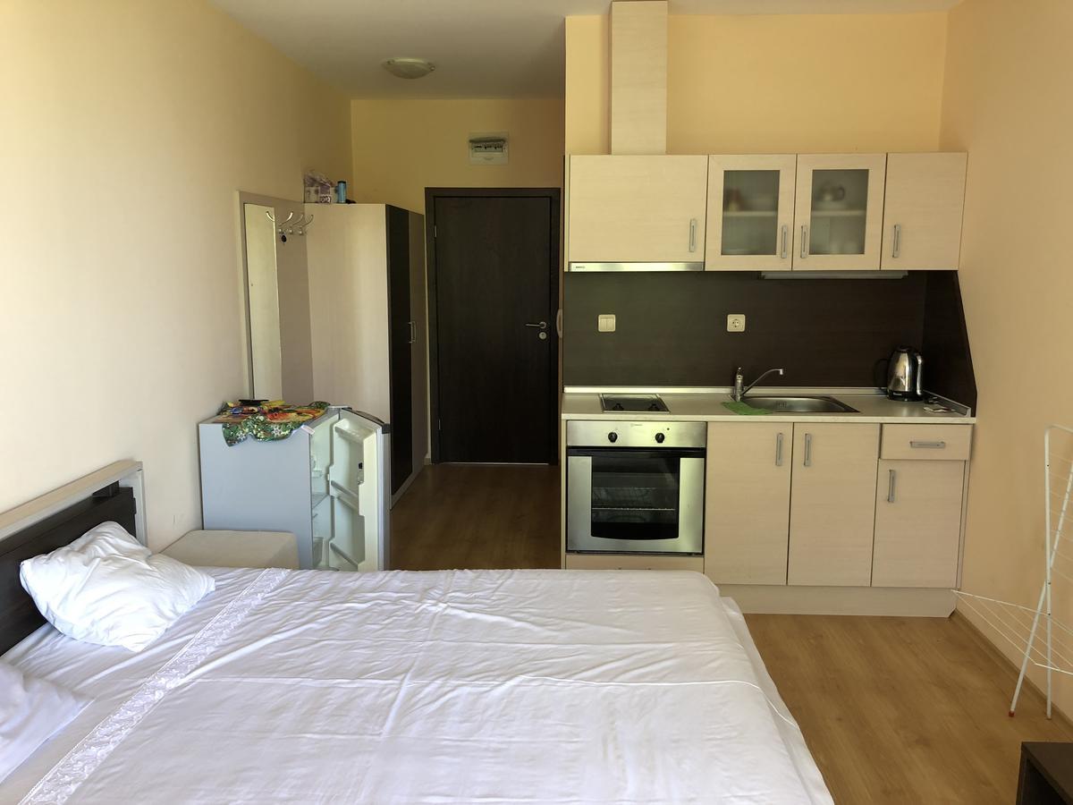 Vp Luxor Studio Sveti Vlas Luaran gambar