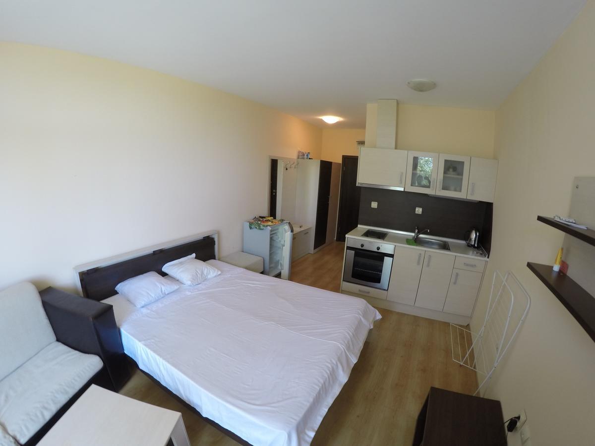 Vp Luxor Studio Sveti Vlas Luaran gambar